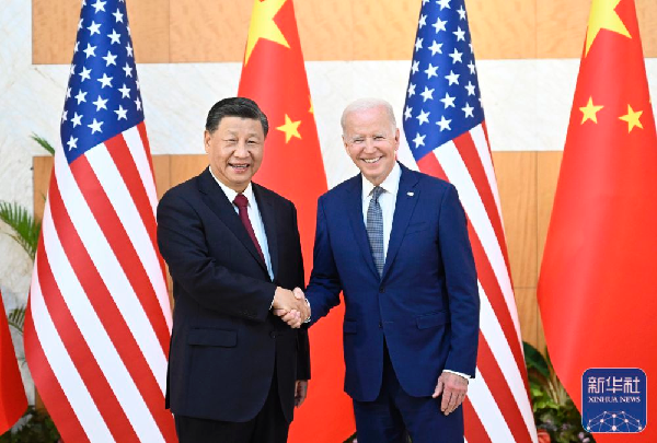 当地时间11月14日下午,国家主席习近平在印度尼西亚巴厘岛同美国总统拜登举行会晤。新华社记者 李学仁 摄 当地时间11月14日下午,国家主席习近平在印度尼西亚巴厘岛同美国总统拜登举行会晤。新华社记者 李学仁 摄